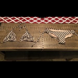 Triangle top bikini with bikini 👙 cut bottom